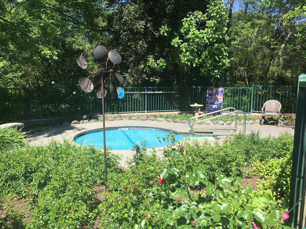 The Jack London Lodge Glen Ellen Exterior photo